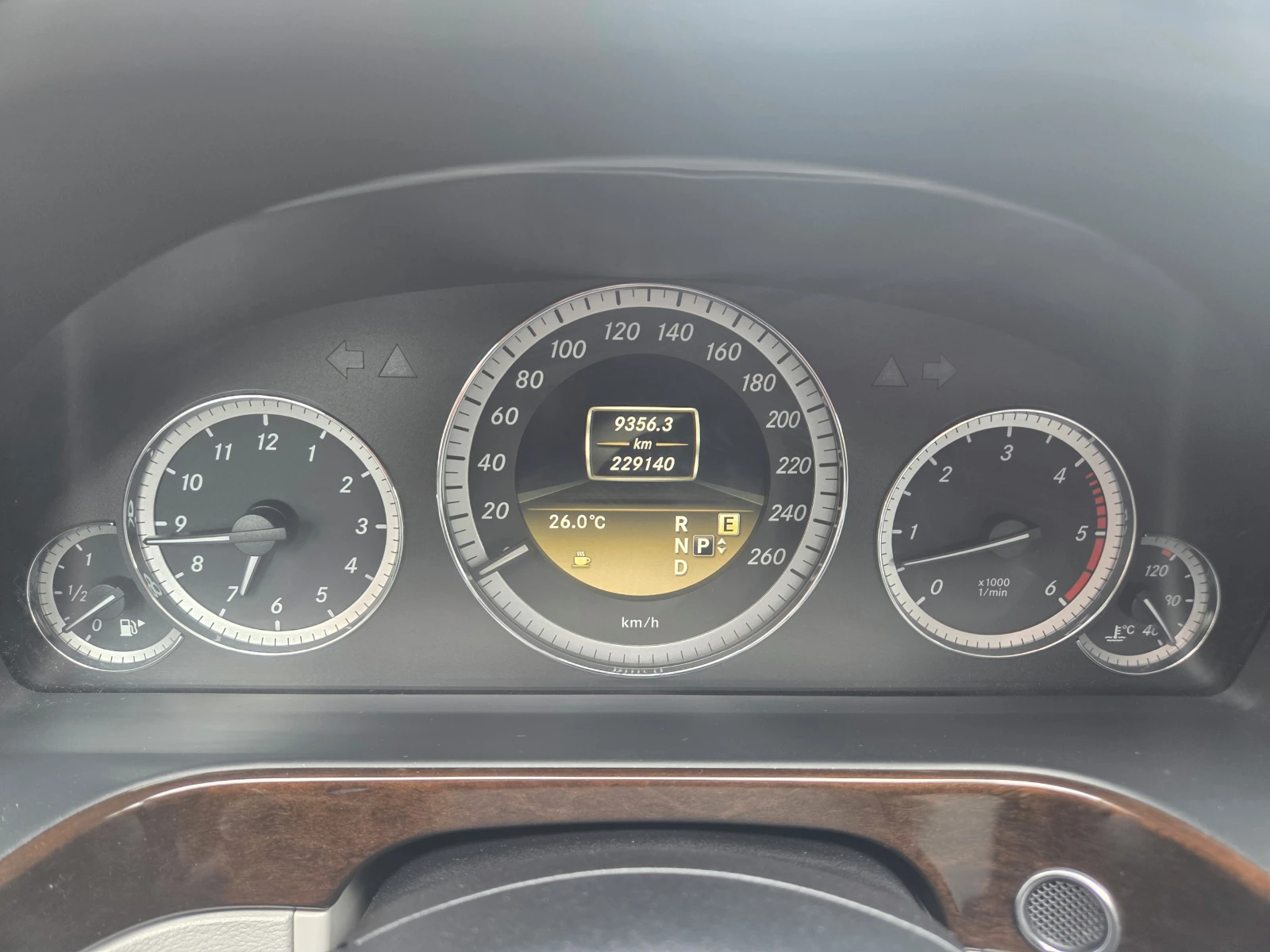 Mercedes-Benz E 350 CDI-Avantgarde (265 Hp) 4Matic | Mobile.bg � ����������� 12