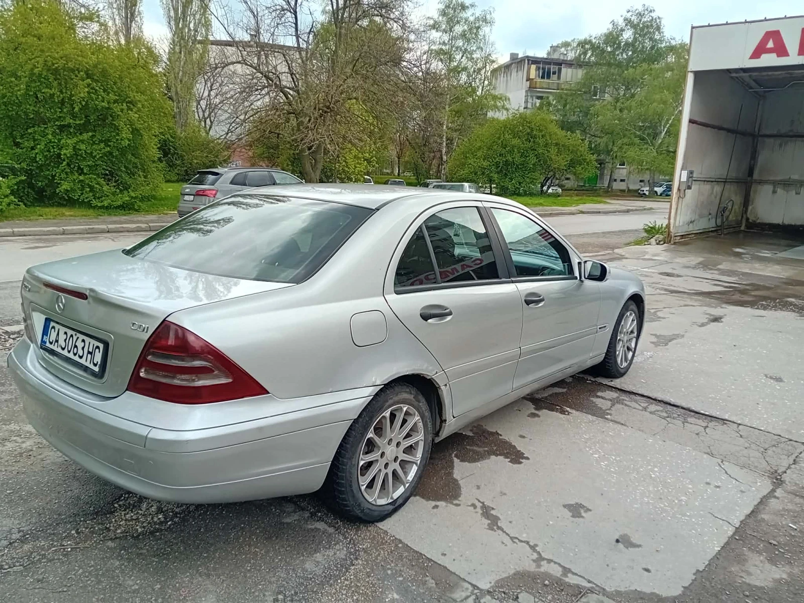 Mercedes-Benz C 220, снимка 3 - Автомобили и джипове - 54541115
