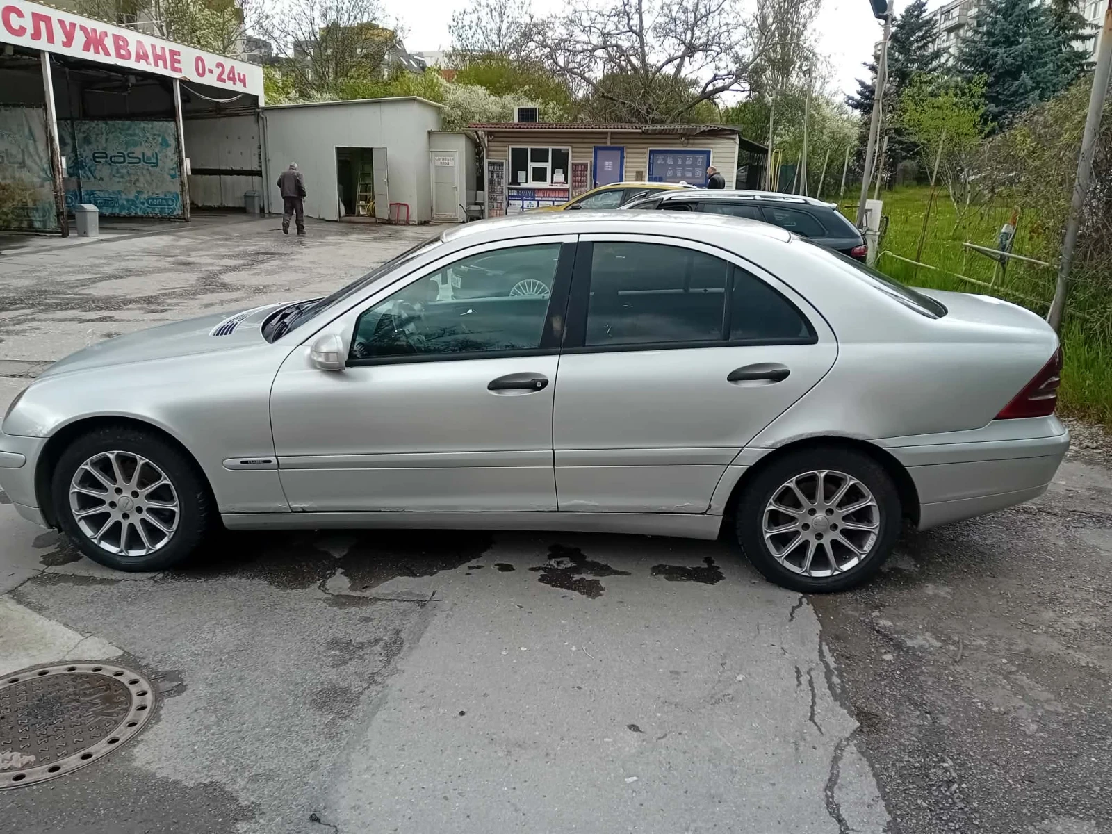 Mercedes-Benz C 220, снимка 6 - Автомобили и джипове - 54541115