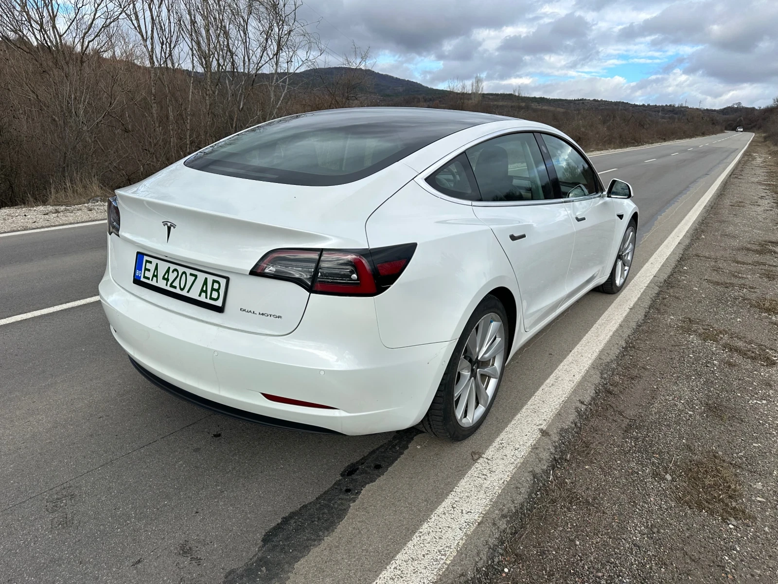 Tesla Model 3 Long range 4x4 dual motor европа!, снимка 5 - Автомобили и джипове - 54740501