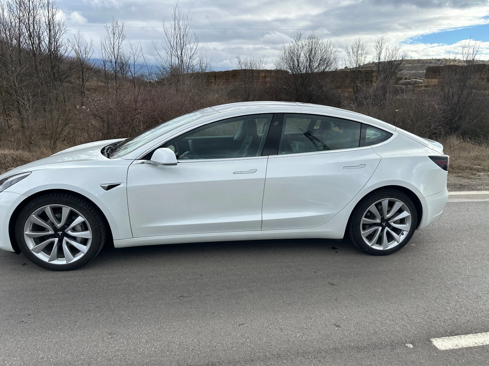 Tesla Model 3 Long range 4x4 dual motor европа!, снимка 3 - Автомобили и джипове - 54740501
