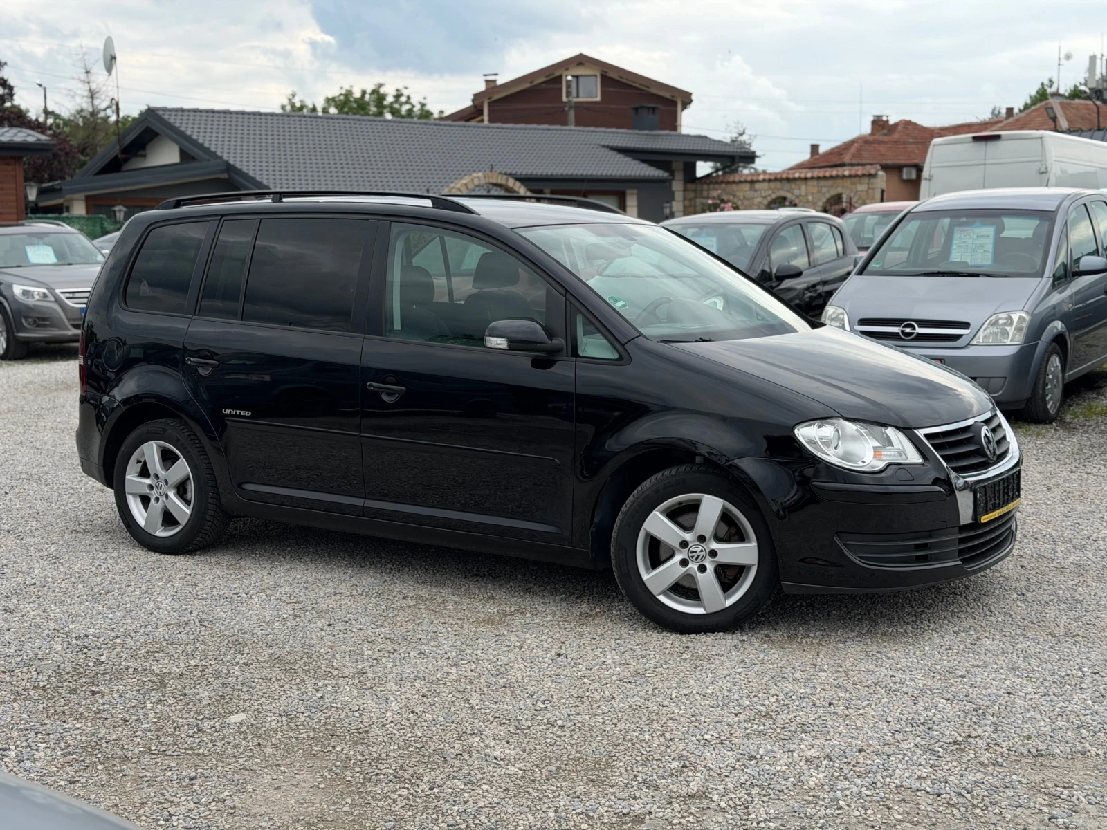 VW Touran 1.9TDI 105кс 6ск 7-МЕСТА НАВИ КЛИМАТРОНИК ПОДГРЕВ, снимка 7 - Автомобили и джипове - 54752761