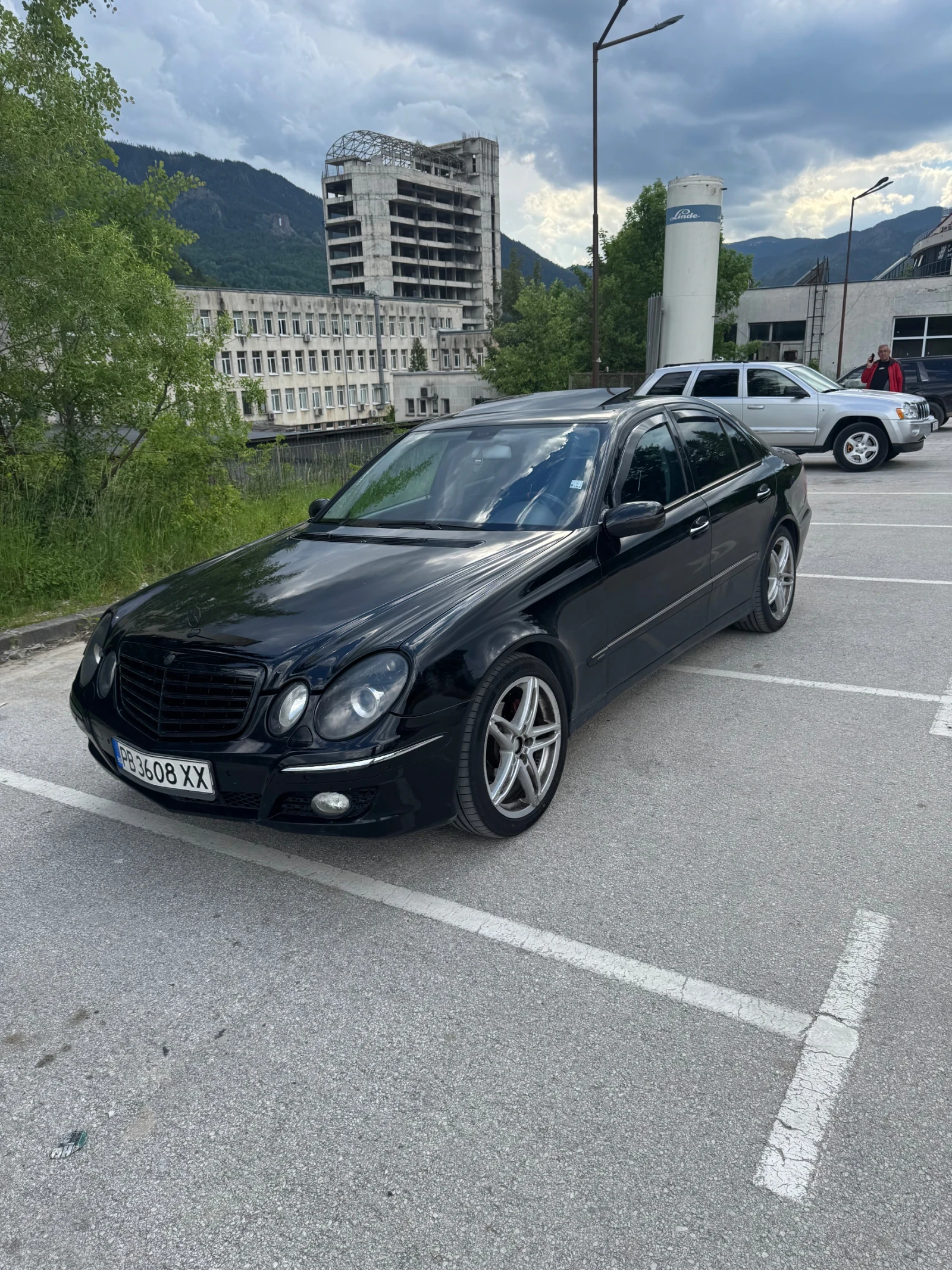 Mercedes-Benz E 320