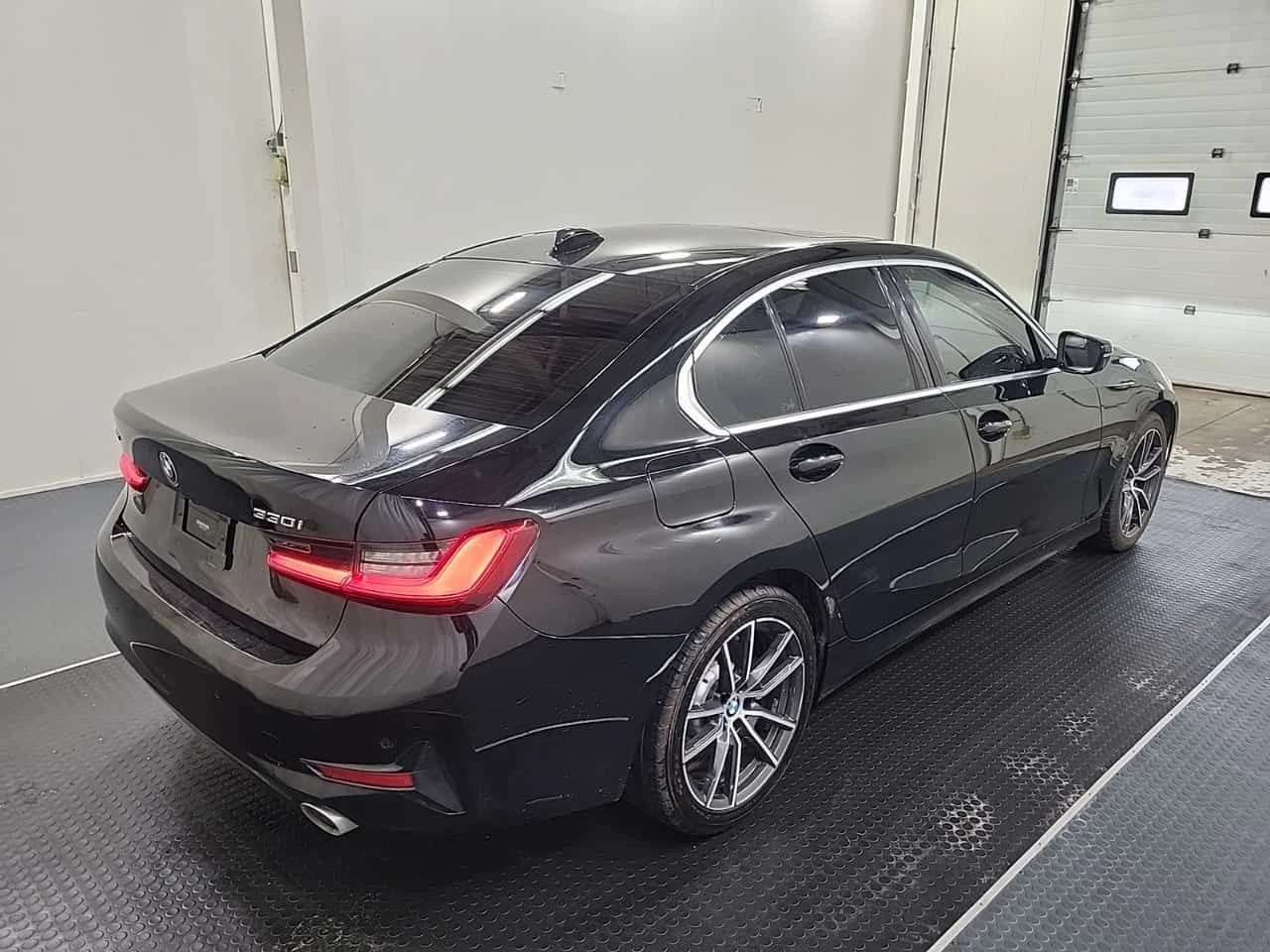BMW 330 330I XDRIVE  CARFAX, снимка 3 - Автомобили и джипове - 54940754