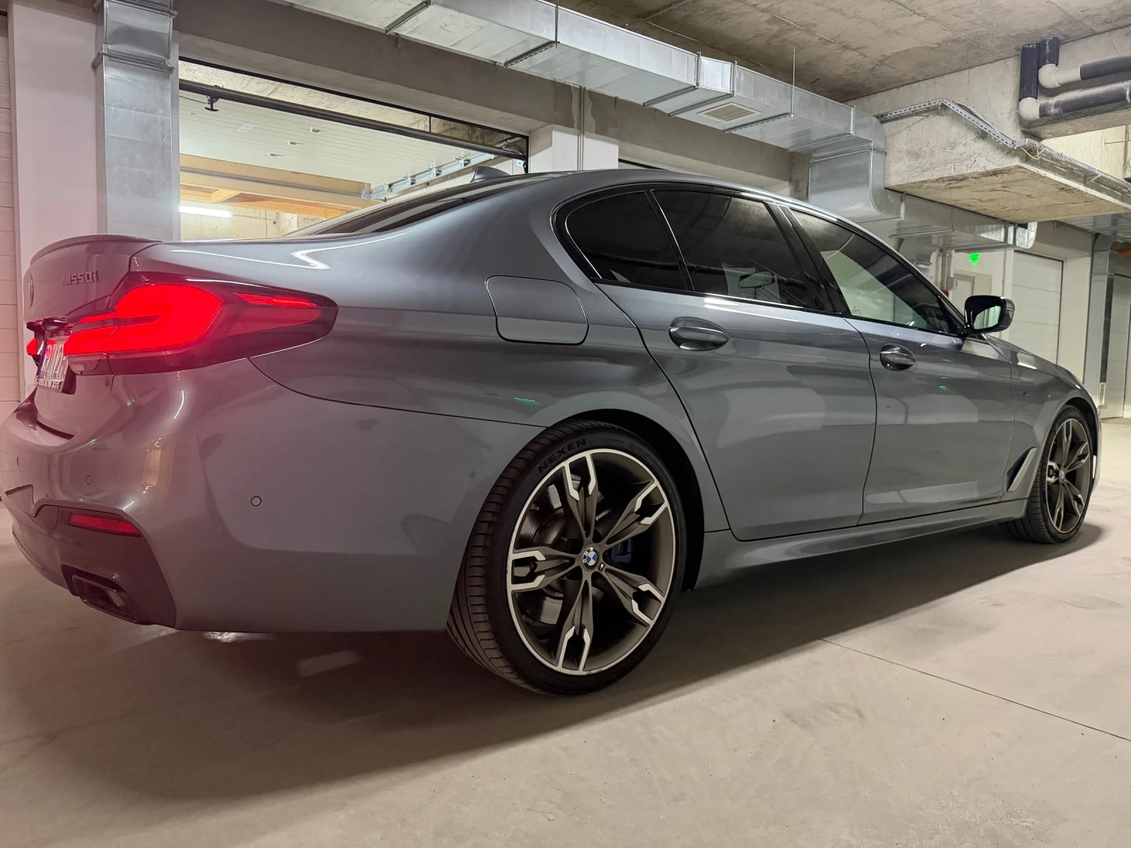 BMW 550