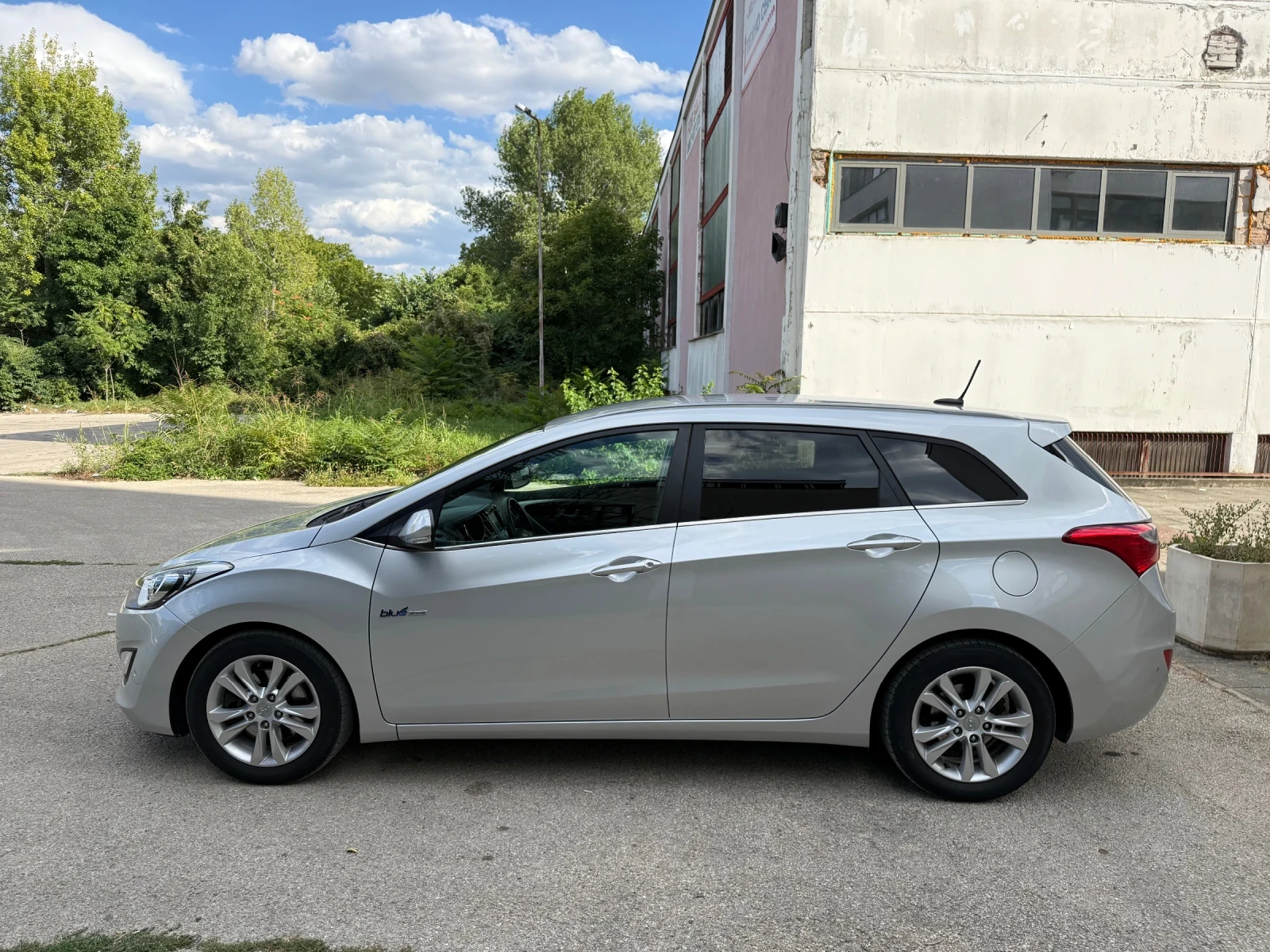 Hyundai I30 1.6 CRDi , снимка 6 - Автомобили и джипове - 55731858