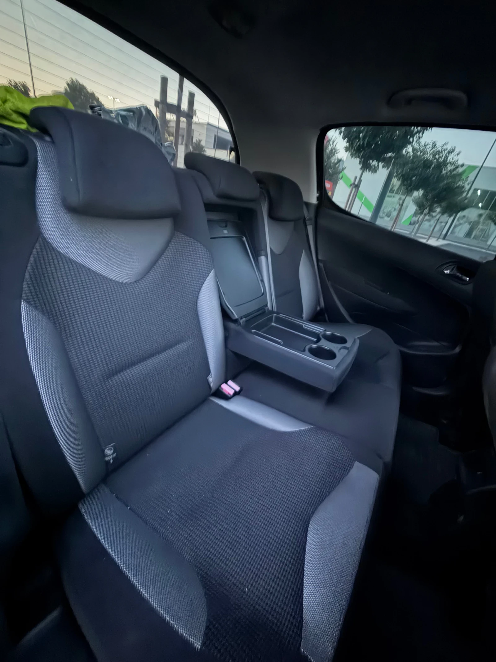 Peugeot 308 FACE 1.6 E-HDI 180.000 KM, снимка 7 - Автомобили и джипове - 55756352