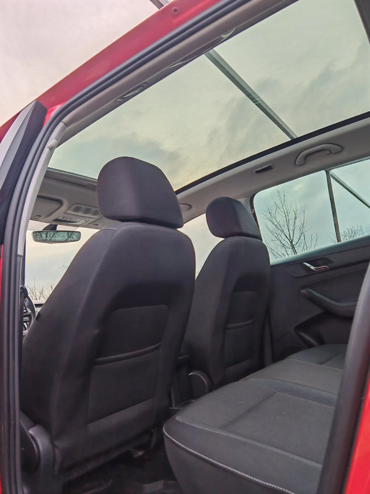 Skoda Rapid 1.4тди монте карло, снимка 12 - Автомобили и джипове - 55851216