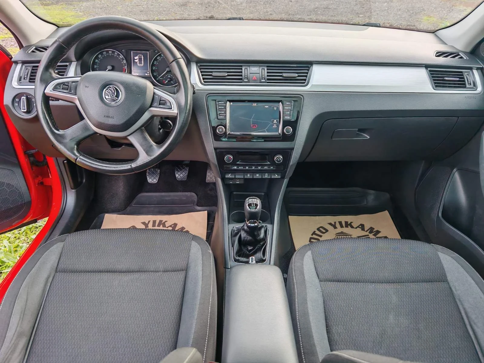 Skoda Rapid 1.4тди монте карло, снимка 9 - Автомобили и джипове - 55851216