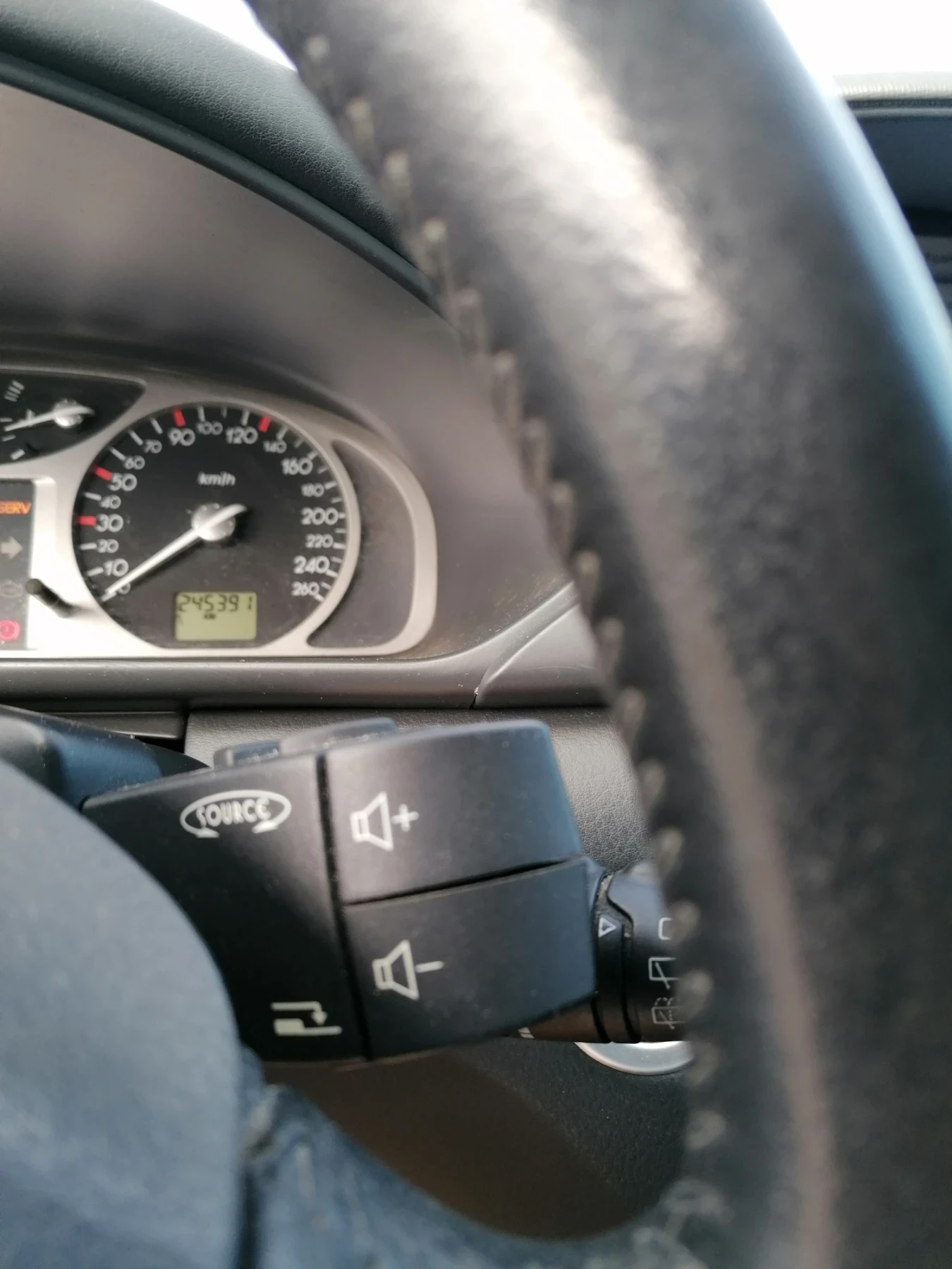 Renault Laguna 2.0 turbo с газ, снимка 8 - Автомобили и джипове - 56227159