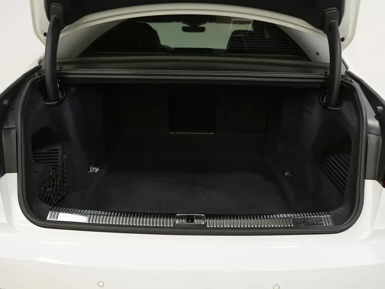Audi S8 CARFAX ������� | 2020 | 59 652 �� | Mobile.bg � ����������� 12