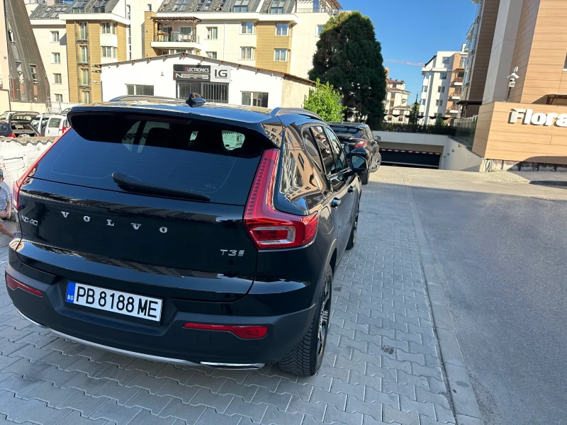 Volvo XC40 Inscription , снимка 6 - Автомобили и джипове - 52385098