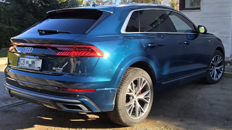 Audi Q8, снимка 3 - Автомобили и джипове - 52422866