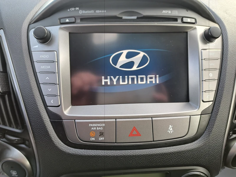Hyundai IX35 1.7CRDI-NAVI-CAMERA, снимка 5 - Автомобили и джипове - 52451812