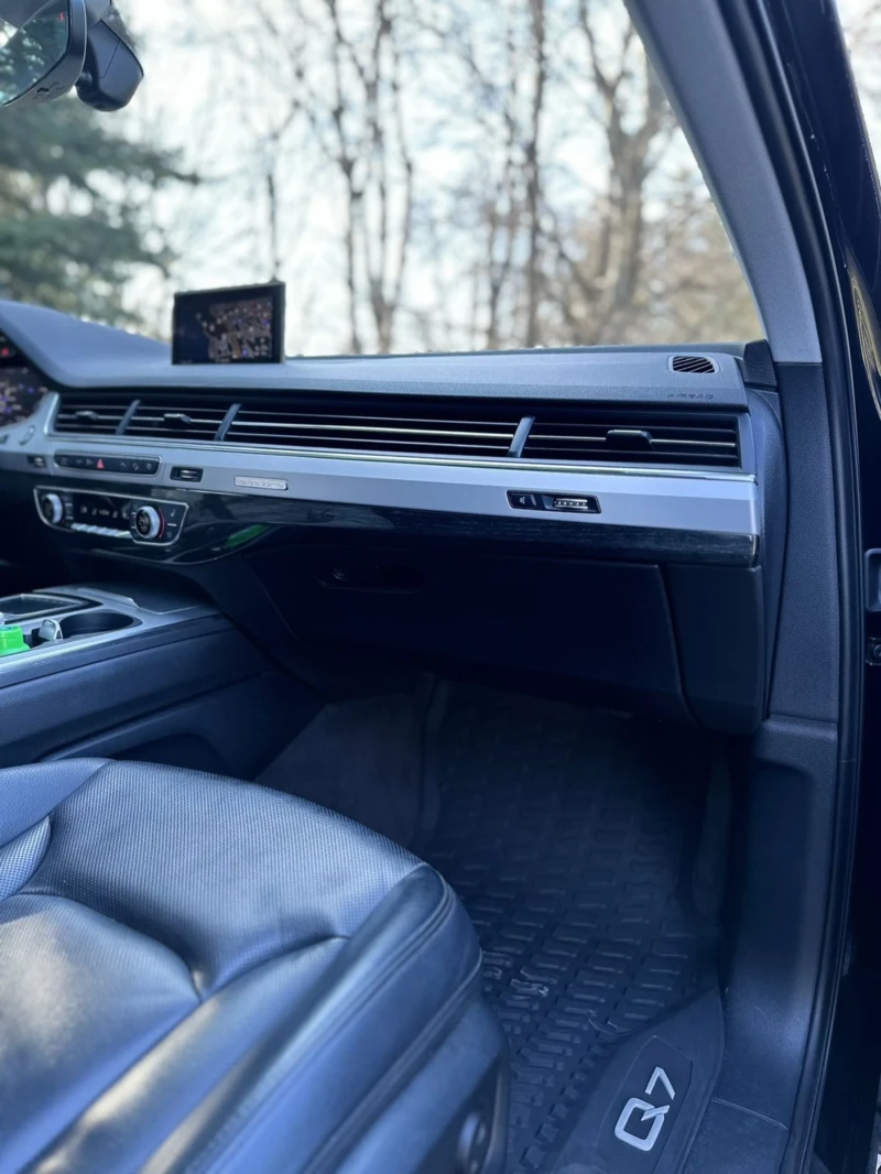 Audi Q7, снимка 16 - Автомобили и джипове - 52567927
