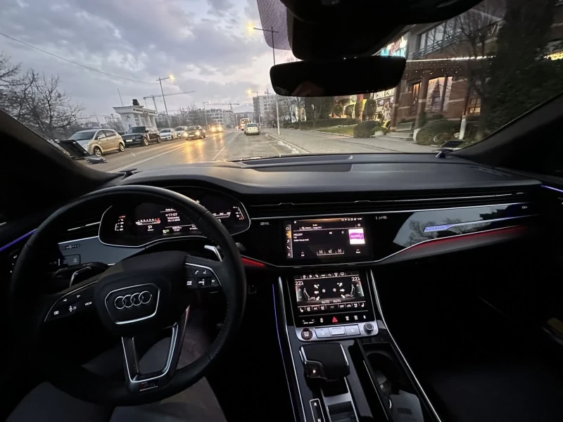 Audi RSQ8 B&O 3D MATRIX CARBON CERAMI FULL MAX, снимка 8 - Автомобили и джипове - 53124992
