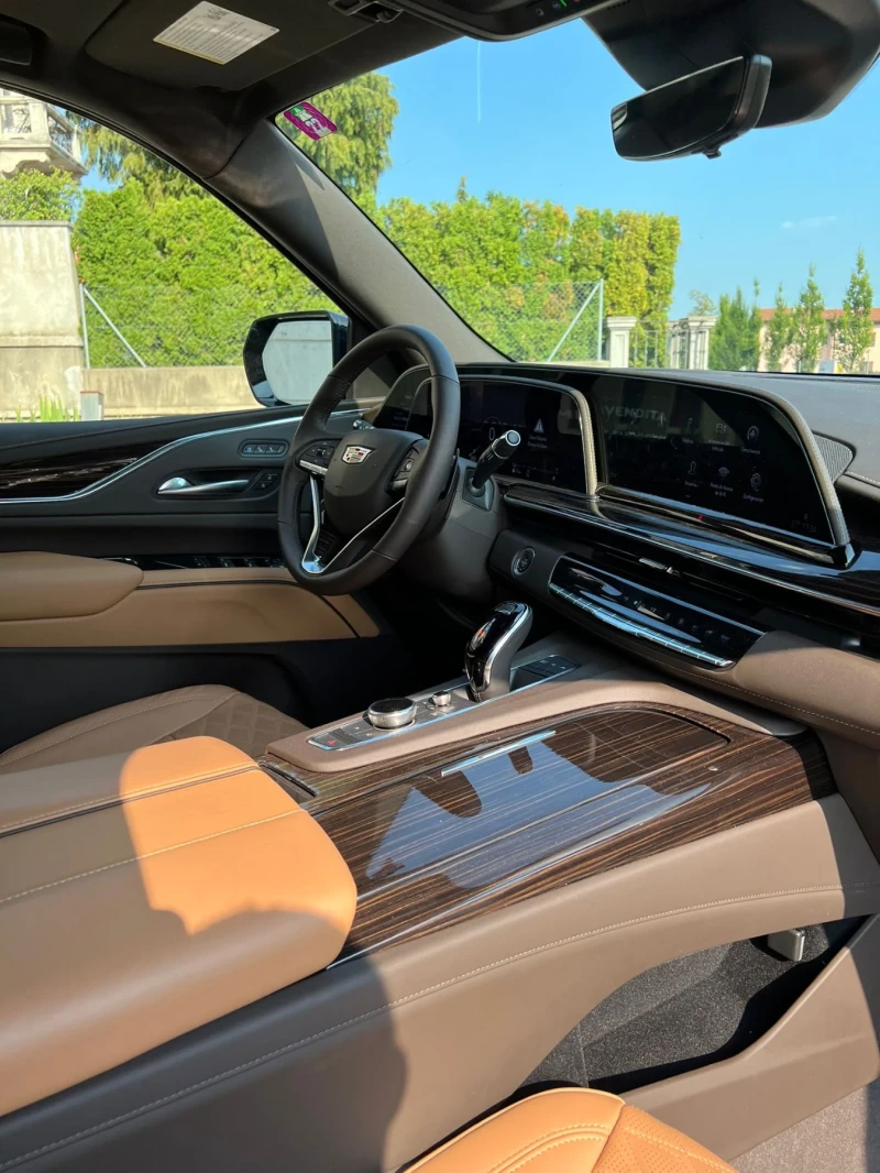 Cadillac Escalade, снимка 8 - Автомобили и джипове - 53500273