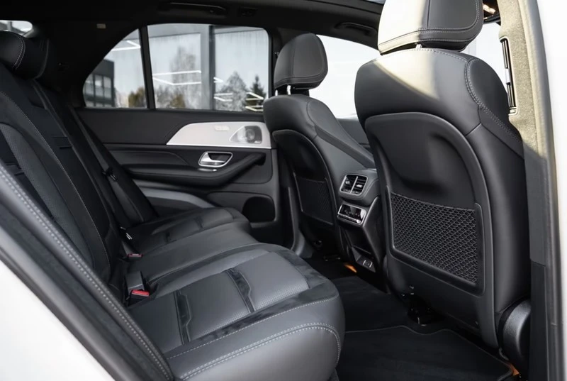 Mercedes-Benz GLE 53 4MATIC AMG 4Matic+ , снимка 9 - Автомобили и джипове - 55448119