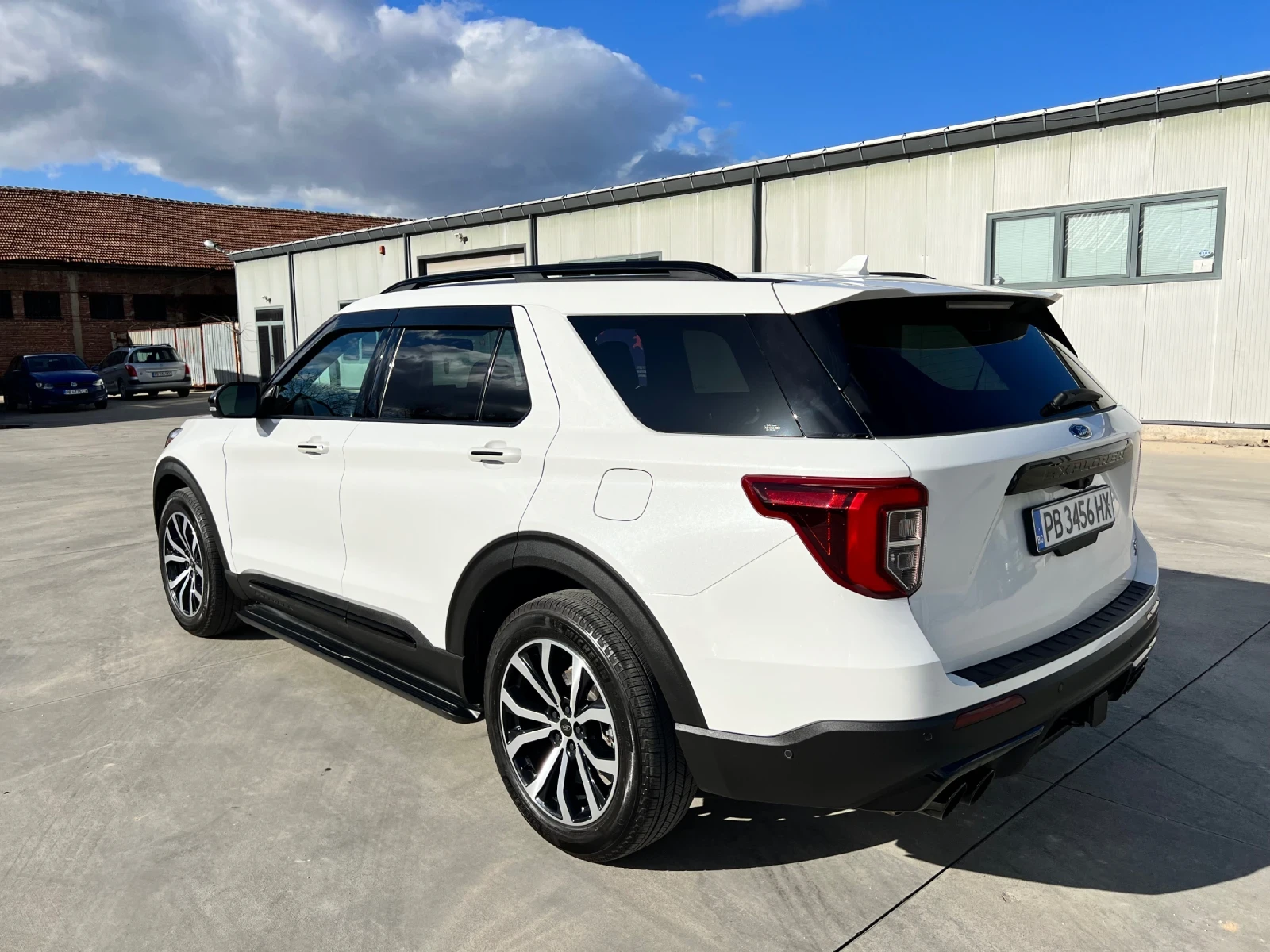 Ford Explorer 3.0 ST - изображение 3