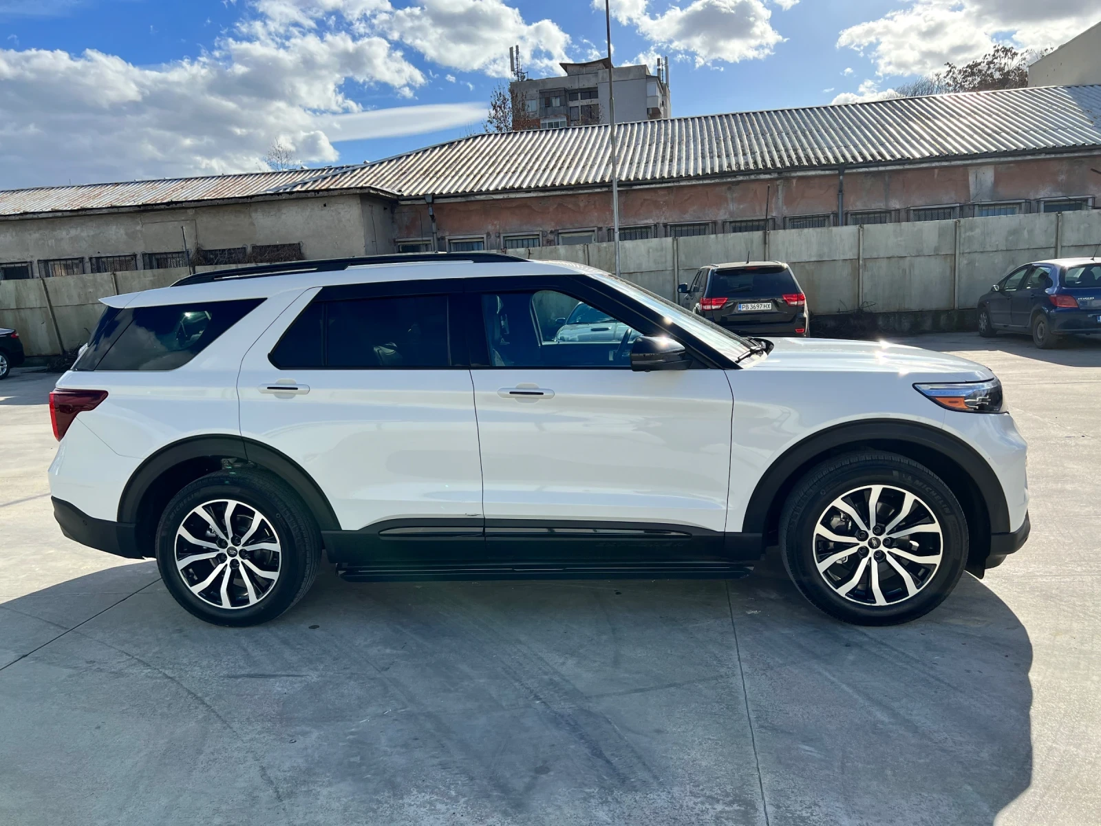 Ford Explorer 3.0 ST - изображение 6