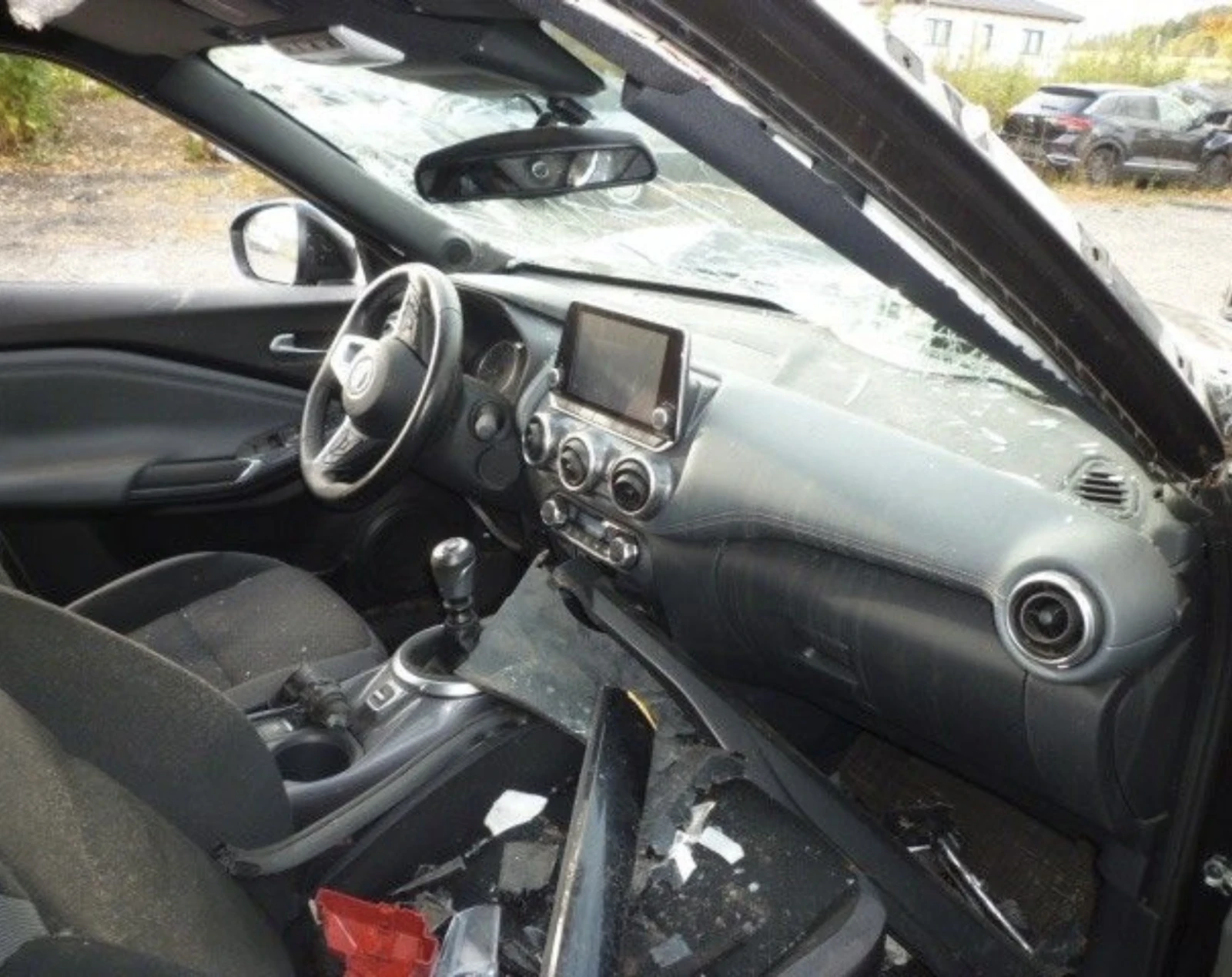 Nissan Juke 1.0 117hp  - изображение 5