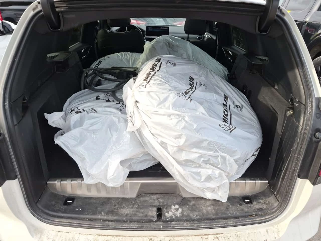 BMW X3  | XDRIVE30E | PANO | ДВА КЛЮЧА |  CARFAX, снимка 16 - Автомобили и джипове - 53708073