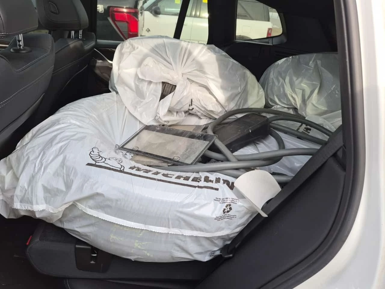 BMW X3  | XDRIVE30E | PANO | ДВА КЛЮЧА |  CARFAX, снимка 15 - Автомобили и джипове - 53708073