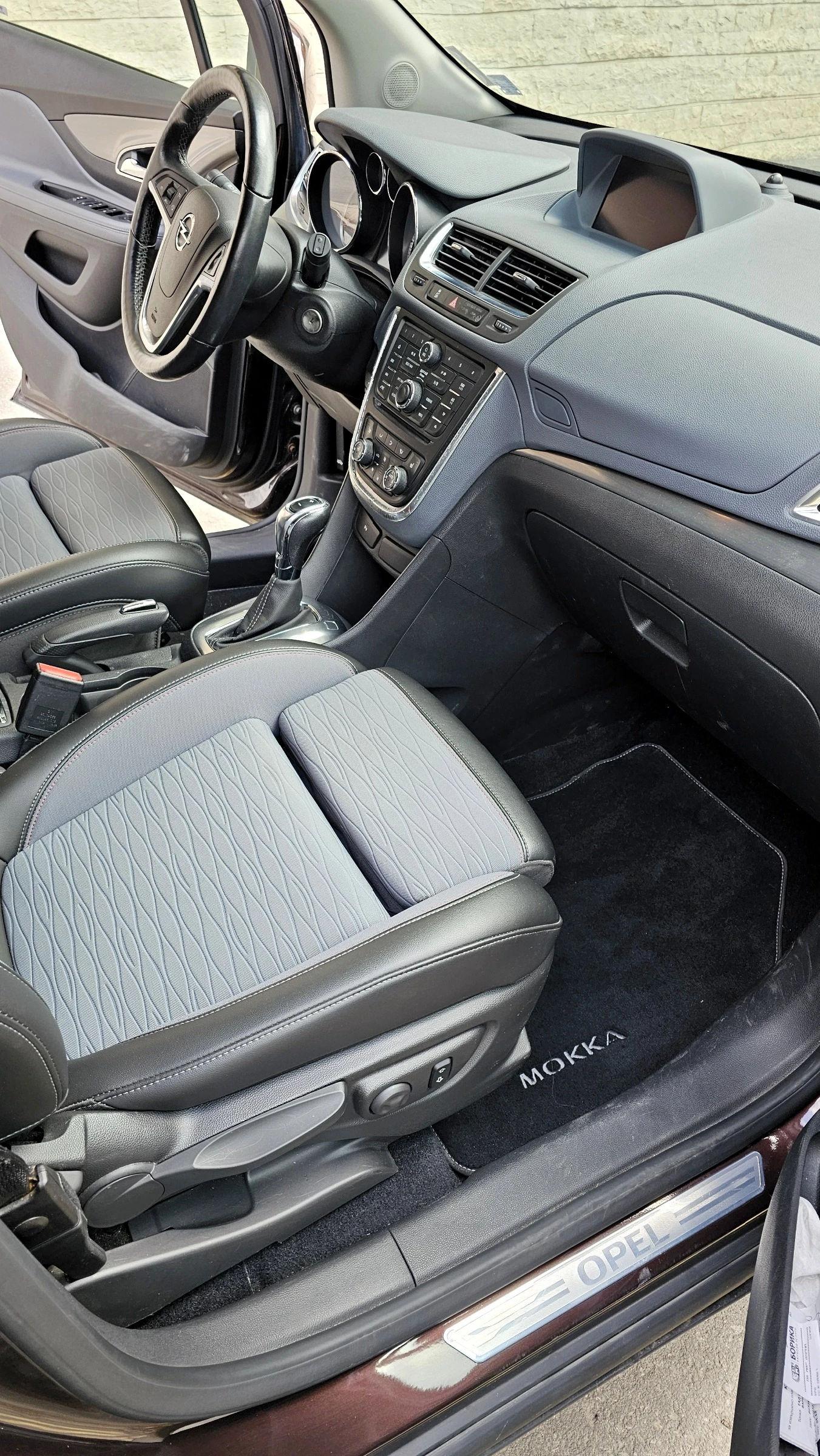 Opel Mokka Космо, снимка 11 - Автомобили и джипове - 53861166