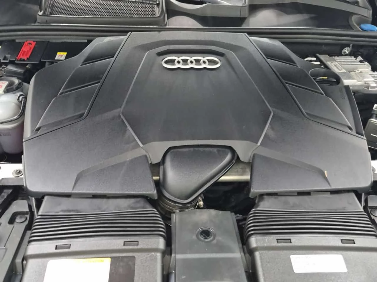Audi Q7 * PROGRESSIV * ПОДГРЕВИ * 2 КЛЮЧА * ПАНО * CARFAX, снимка 16 - Автомобили и джипове - 54445115