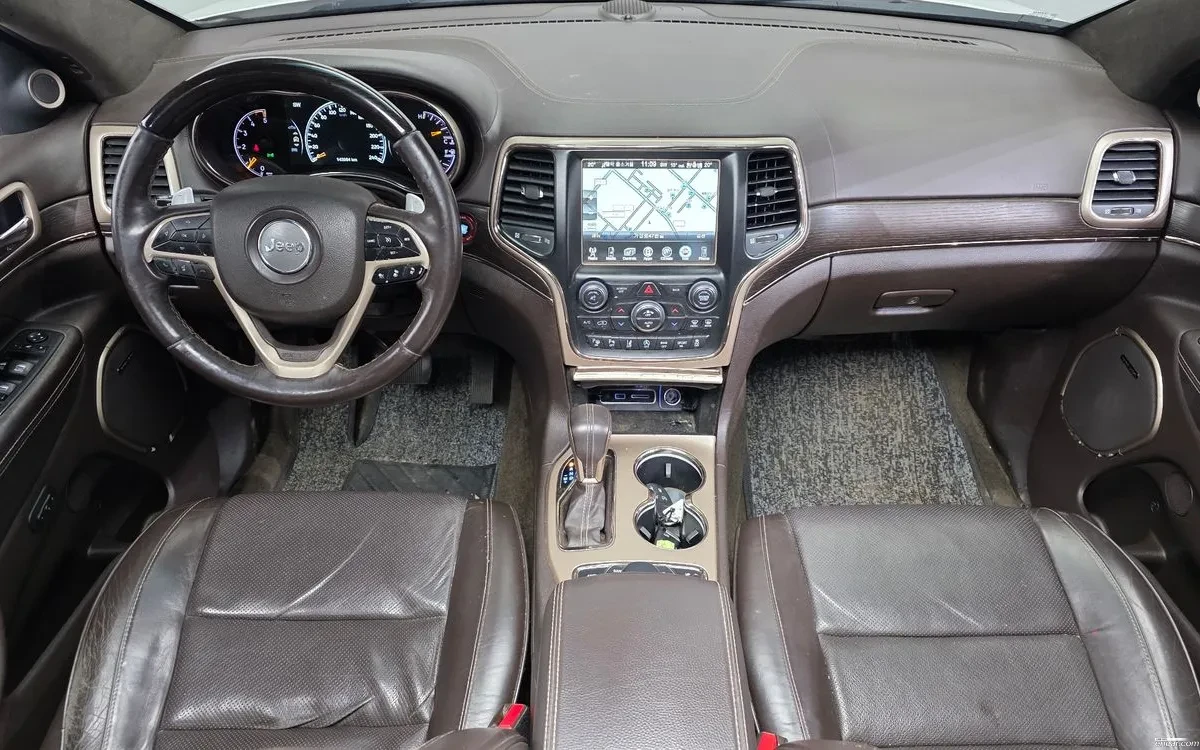 Jeep Grand cherokee SUMMIT/FULL/PANO/CAM, снимка 7 - Автомобили и джипове - 54971803