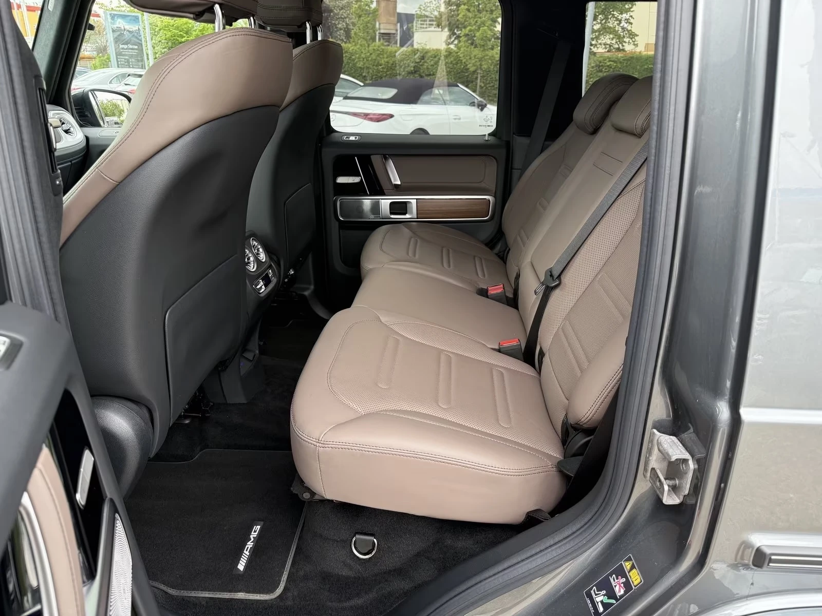 Mercedes-Benz G 450 D 4-MATIC AMG EXCLUSIV-LINE 360 BURMESTER NIGHT, снимка 11 - Автомобили и джипове - 54973152