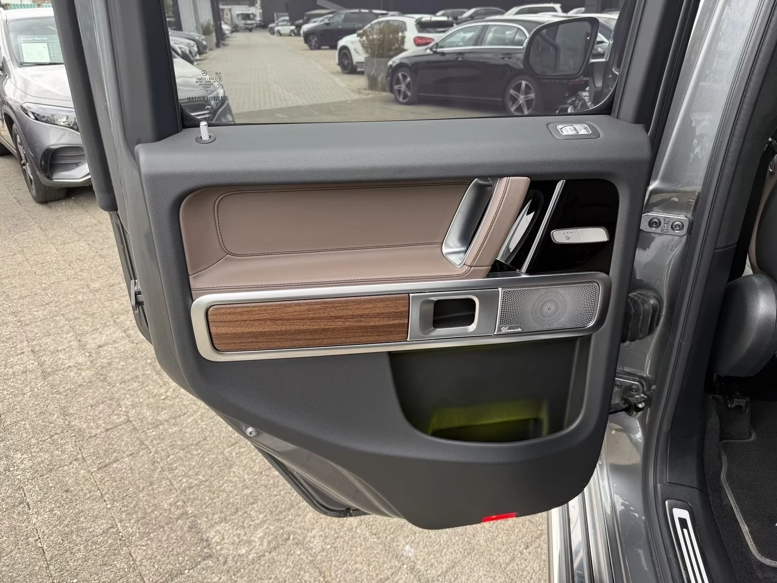 Mercedes-Benz G 450 D 4-MATIC AMG EXCLUSIV-LINE 360 BURMESTER NIGHT, снимка 10 - Автомобили и джипове - 54973152
