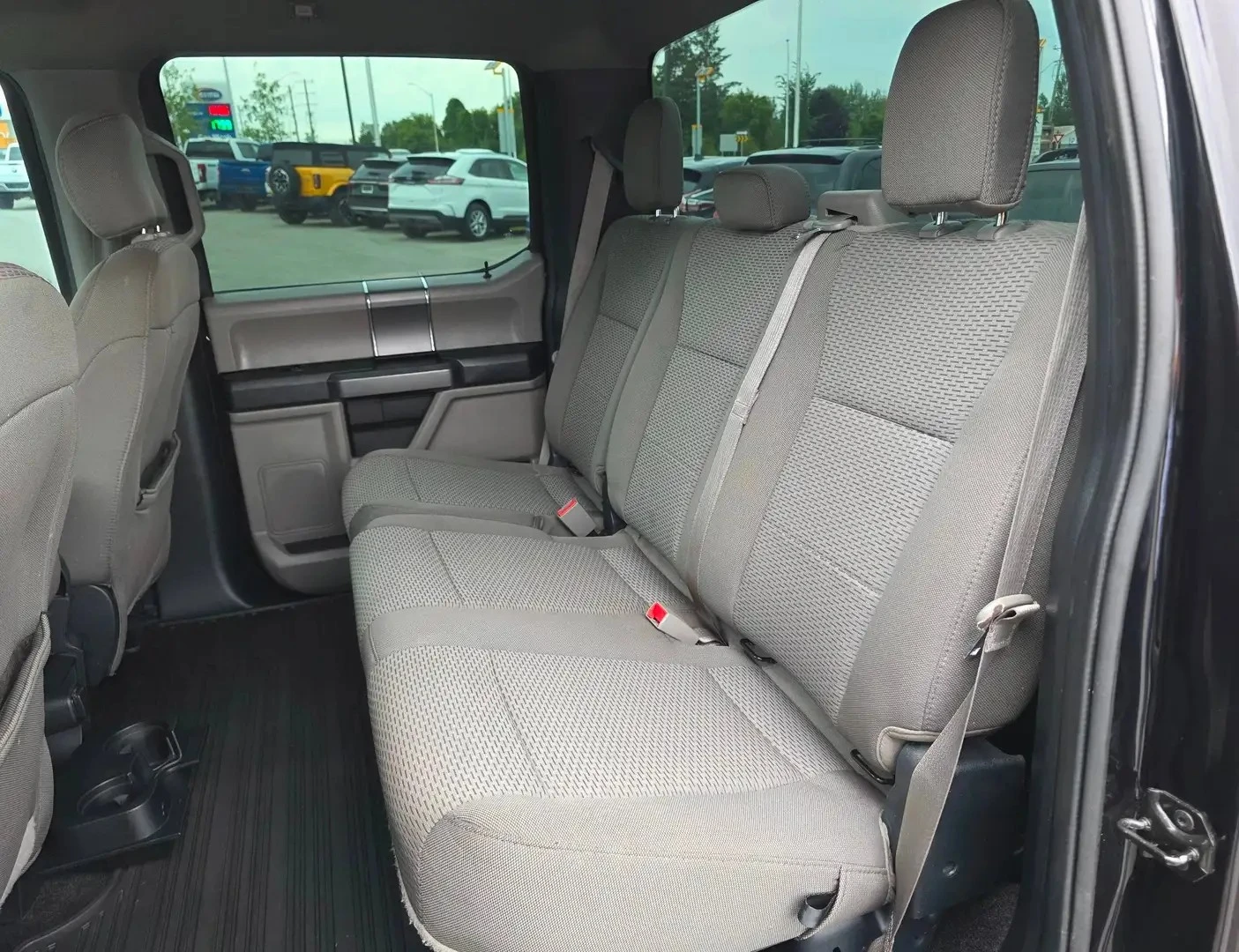 Ford F150 XL * 3.3 * АвтоКредит * (ЦЕНА ДО БГ), снимка 8 - Автомобили и джипове - 55799561