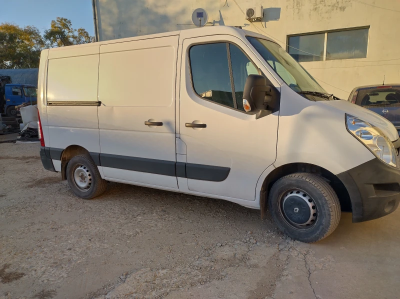 Renault Master, снимка 1 - Бусове и автобуси - 47995545