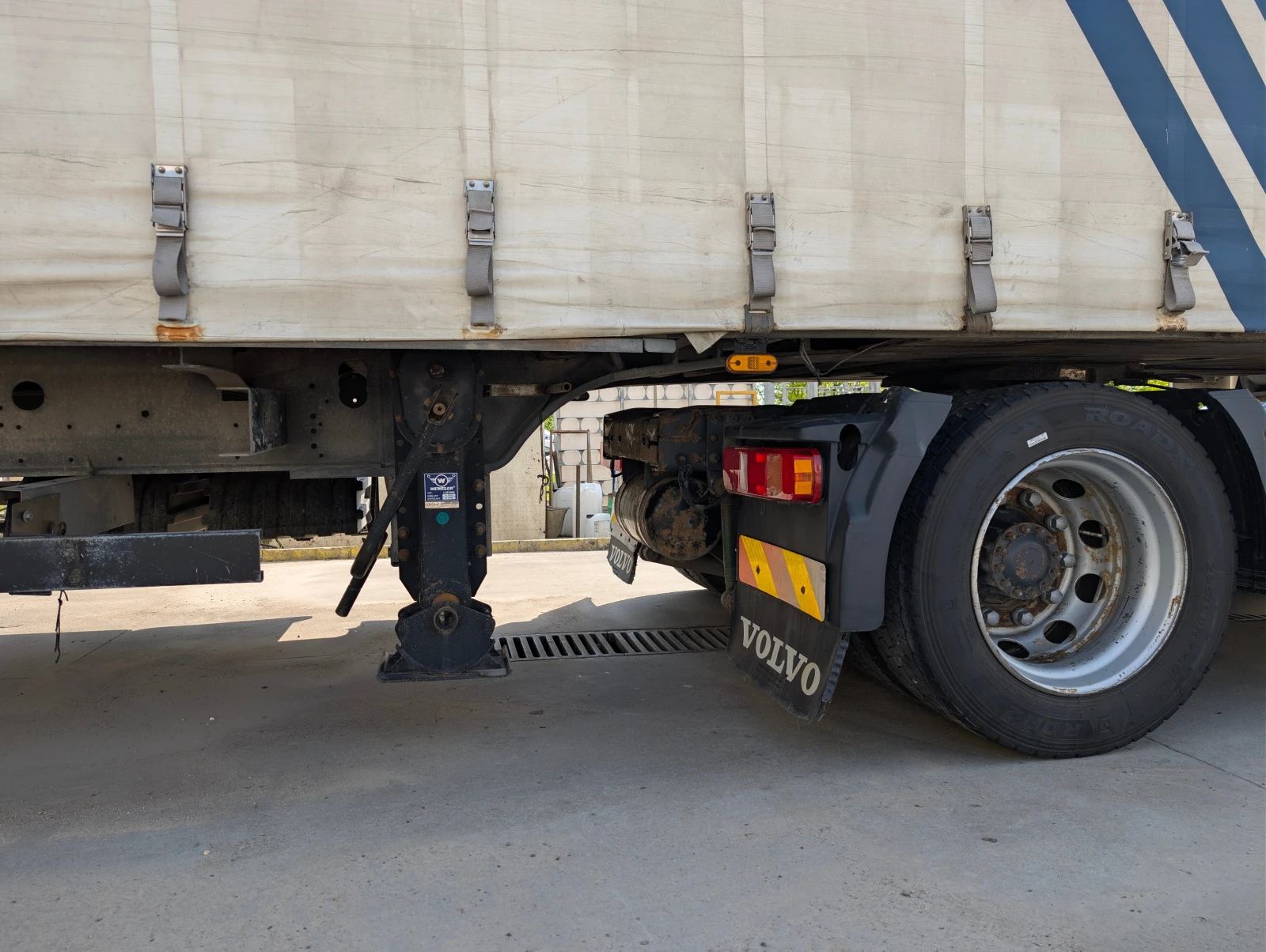 Volvo Fh 12 МЕГА, снимка 7 - Камиони - 54462242