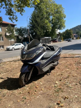  Piaggio X10