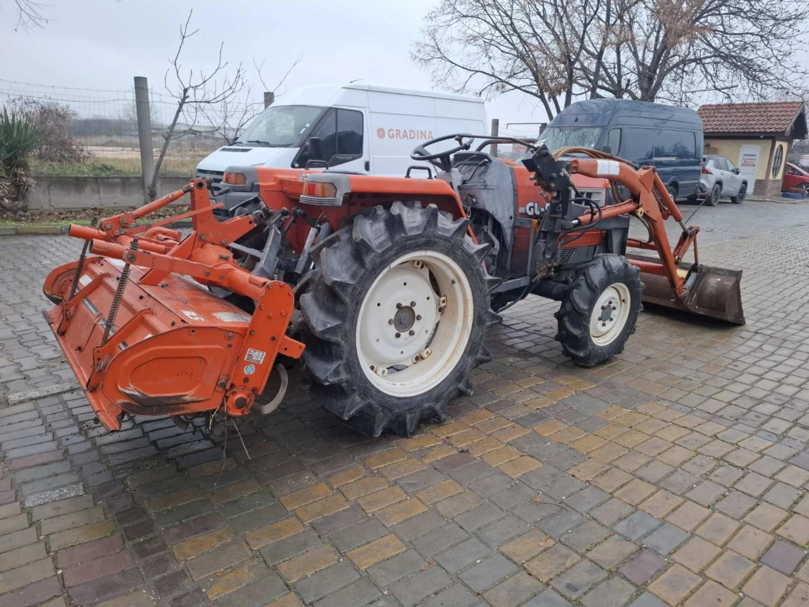 Трактор Kubota  GL 27 с челен товороч - изображение 3