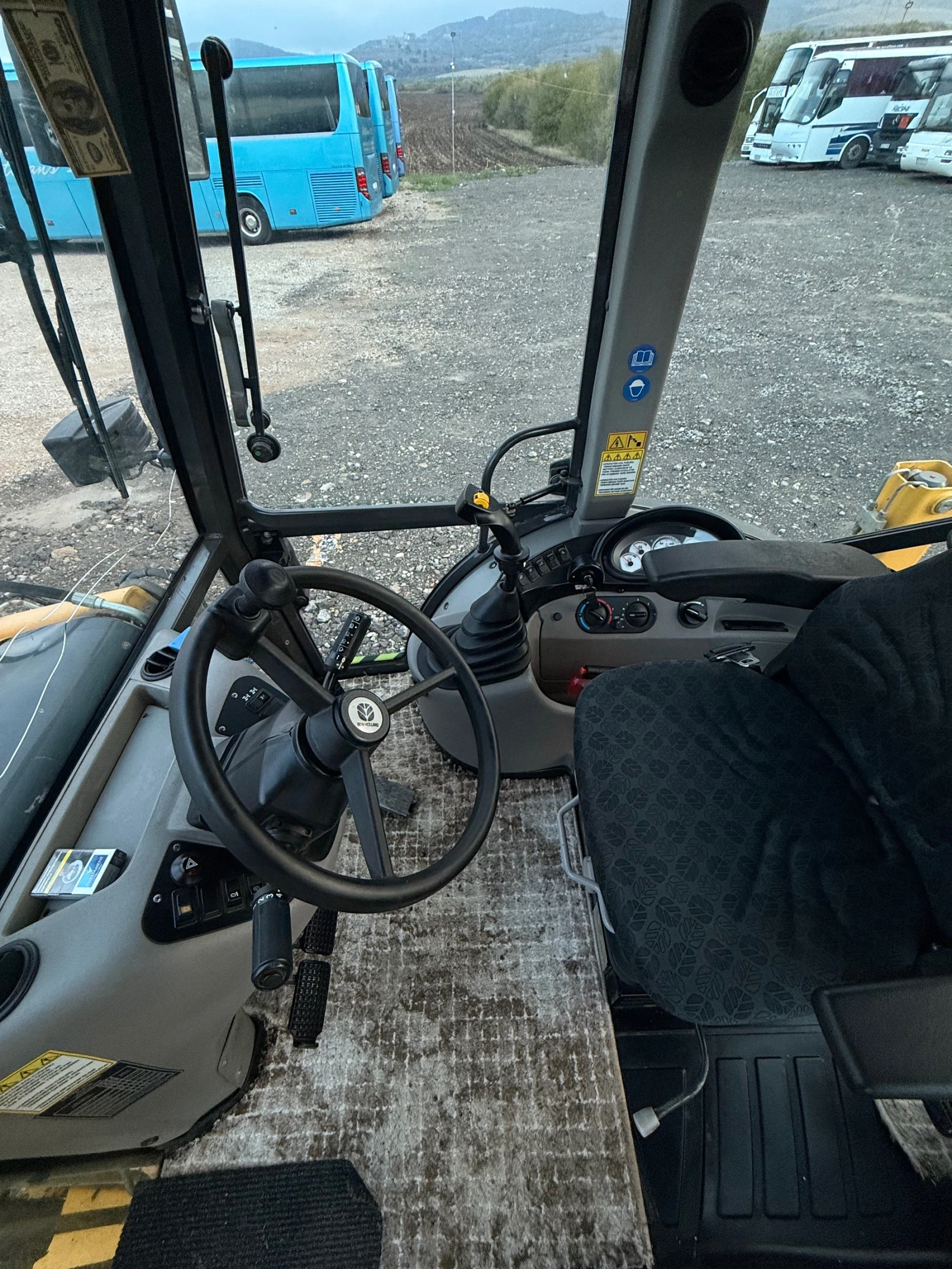 Багер New Holland 110b - изображение 5