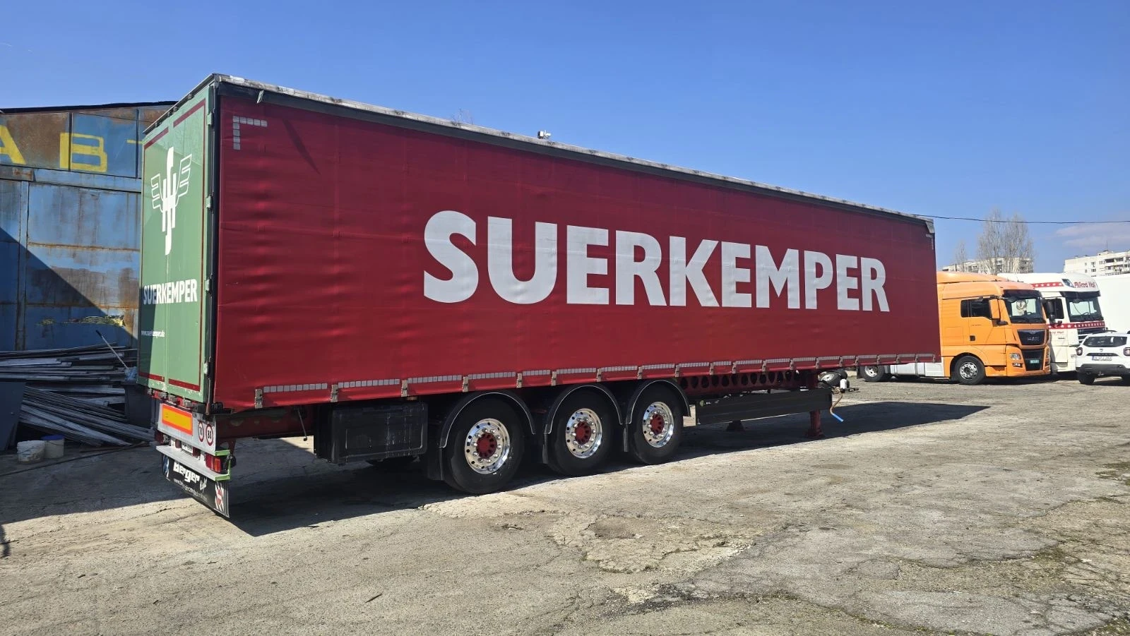 Полуремарке Berger Тара 5550 кг. / тунел за ролони, снимка 3 - Ремаркета - 53727043