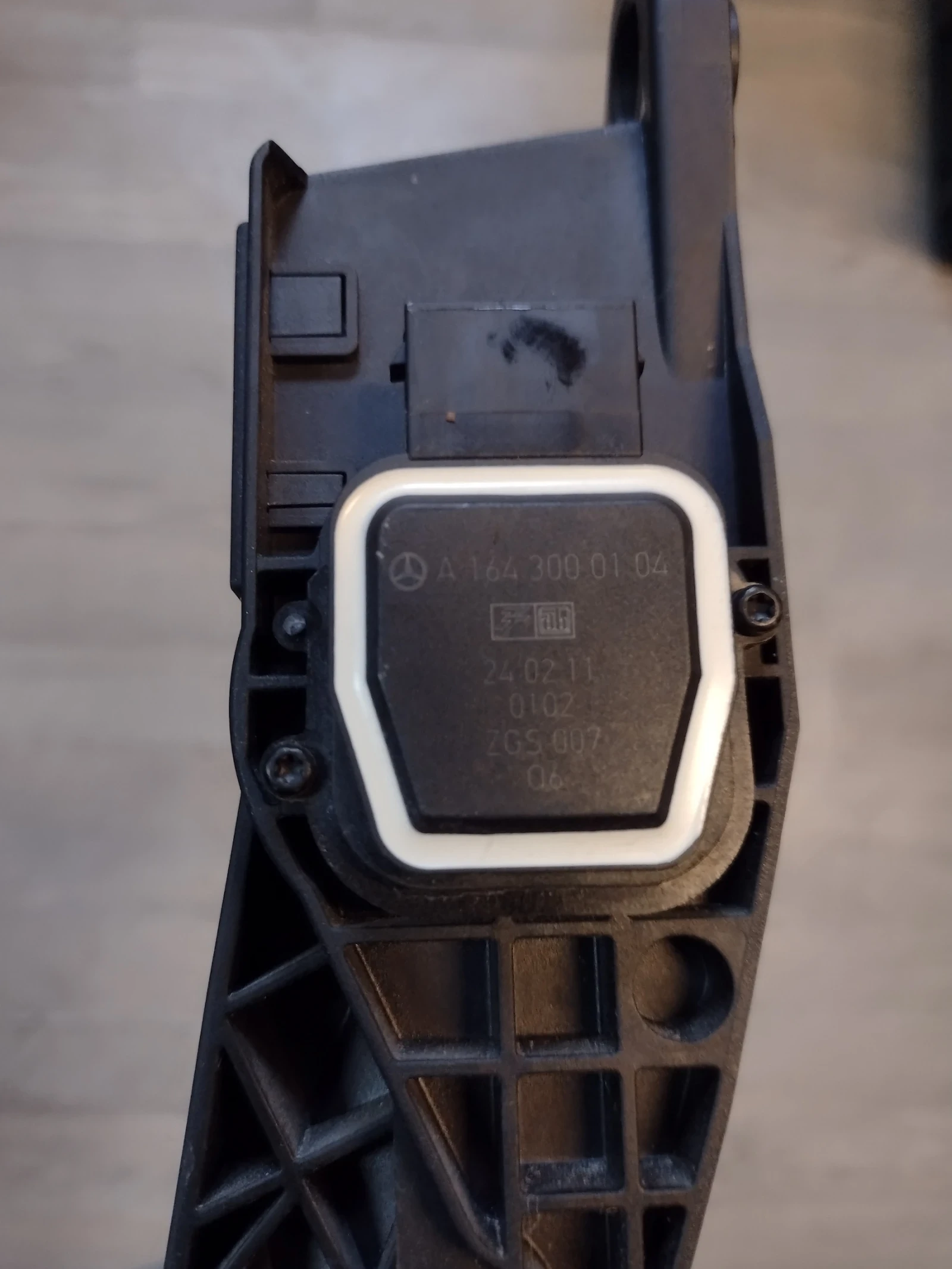 A1643000104   ����� ��� �� Mercedes-Benz M-Class W164  A 164 300 01 04 | Mobile.bg � ����������� 2