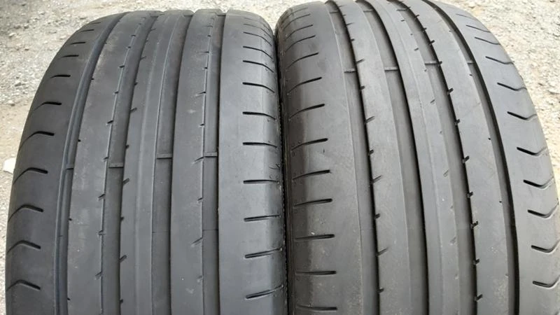 Гуми Летни 225/40R18, снимка 1 - Гуми и джанти - 29279001