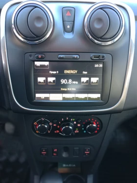 Dacia Sandero 1.2 LPG Фабрична газ 75 к. , снимка 12