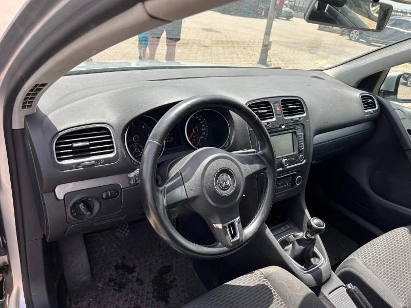 VW Golf 1.6TDI EURO 5 ЛИЗИНГ, снимка 11 - Автомобили и джипове - 46144702