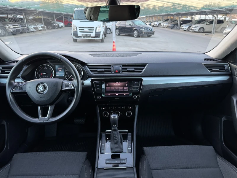 Skoda Superb 2.0TDI АВТОМАТ ИТАЛИЯ, снимка 10 - Автомобили и джипове - 47896648