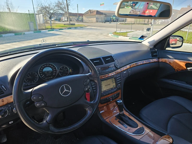 Mercedes-Benz E 220 EVO avtomat , снимка 13 - Автомобили и джипове - 48095075