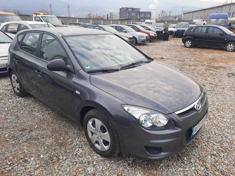 Hyundai I30 1.4i 109 К.С, снимка 3 - Автомобили и джипове - 48152966