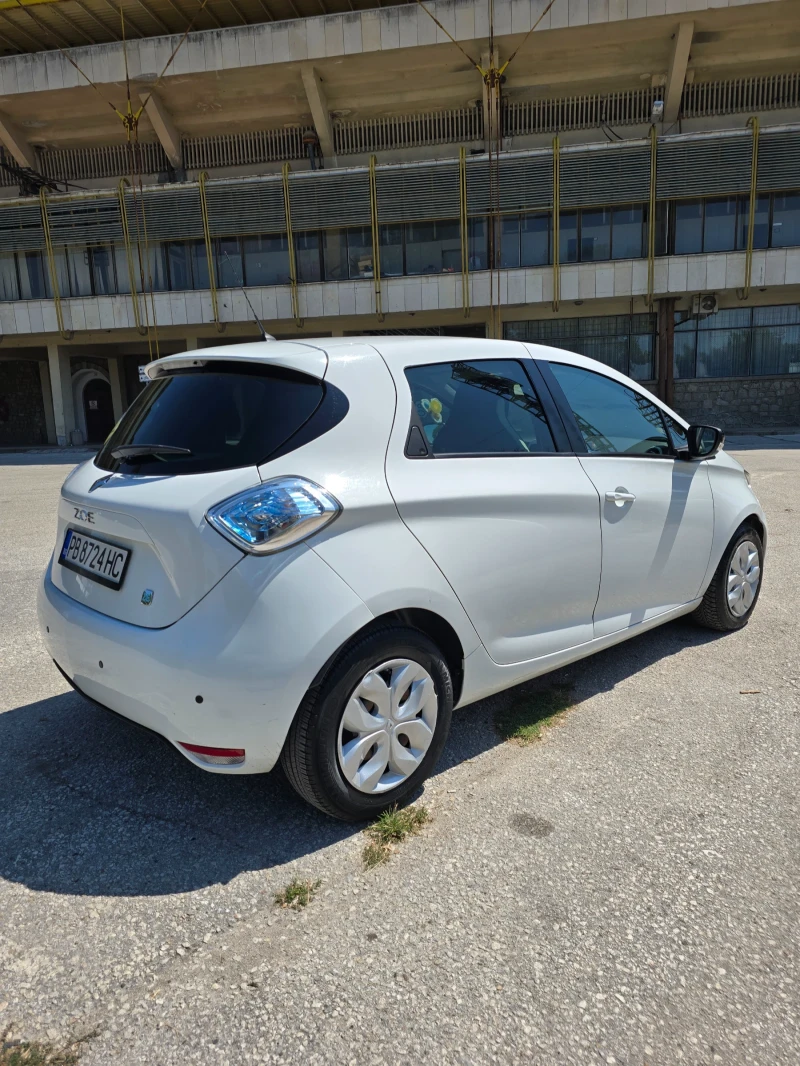 Renault Zoe, снимка 5 - Автомобили и джипове - 52710802
