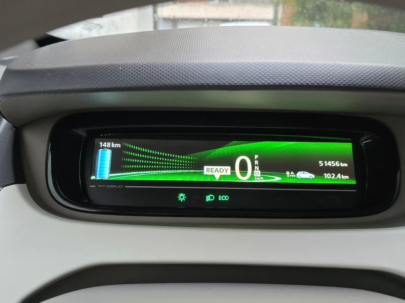 Renault Zoe, снимка 7 - Автомобили и джипове - 52710802