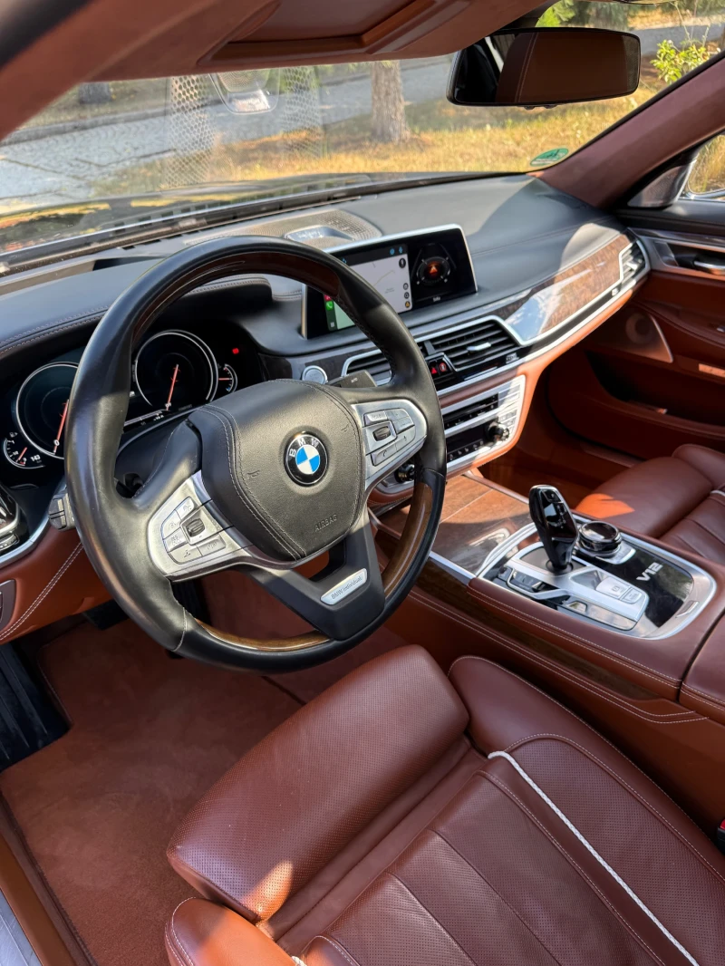 BMW 760 Li Executive Full V12, снимка 8 - Автомобили и джипове - 52690457