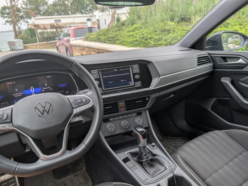 VW Jetta Sport, снимка 10 - Автомобили и джипове - 52407784